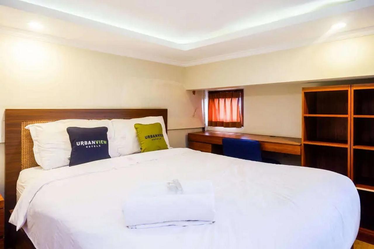Urbanview Rumah Kandjani Yogyakarta Kejayan エクステリア 写真
