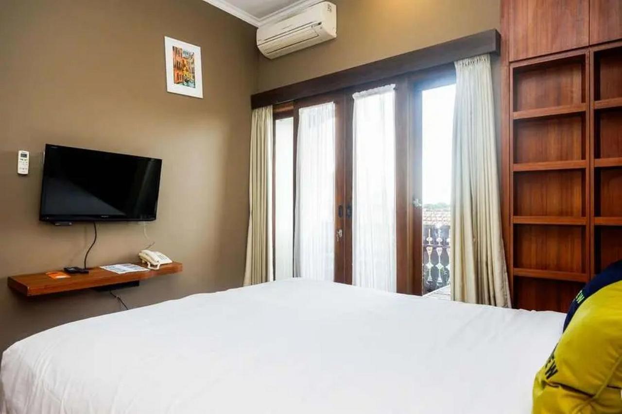 Urbanview Rumah Kandjani Yogyakarta Kejayan エクステリア 写真