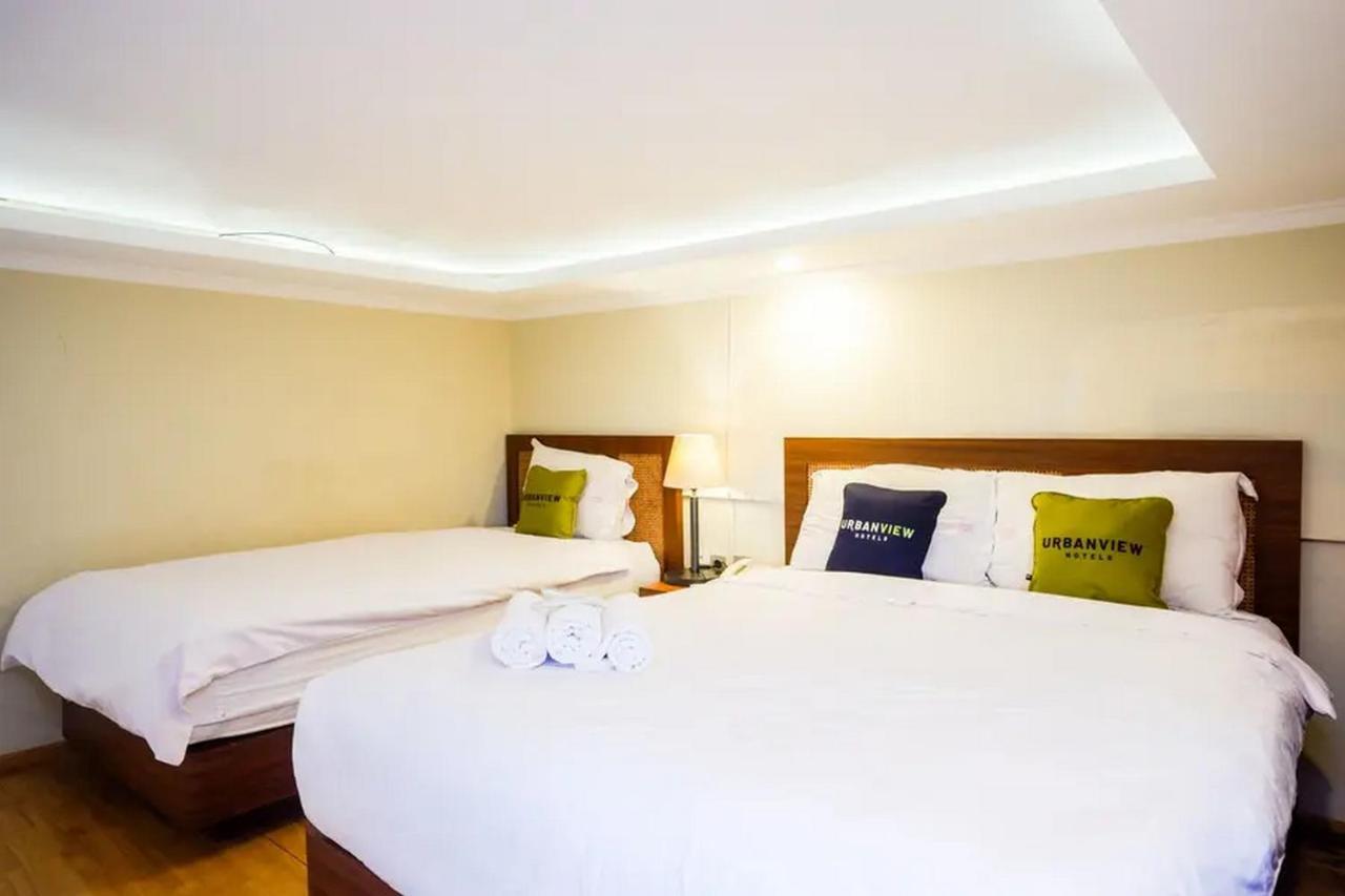 Urbanview Rumah Kandjani Yogyakarta Kejayan エクステリア 写真