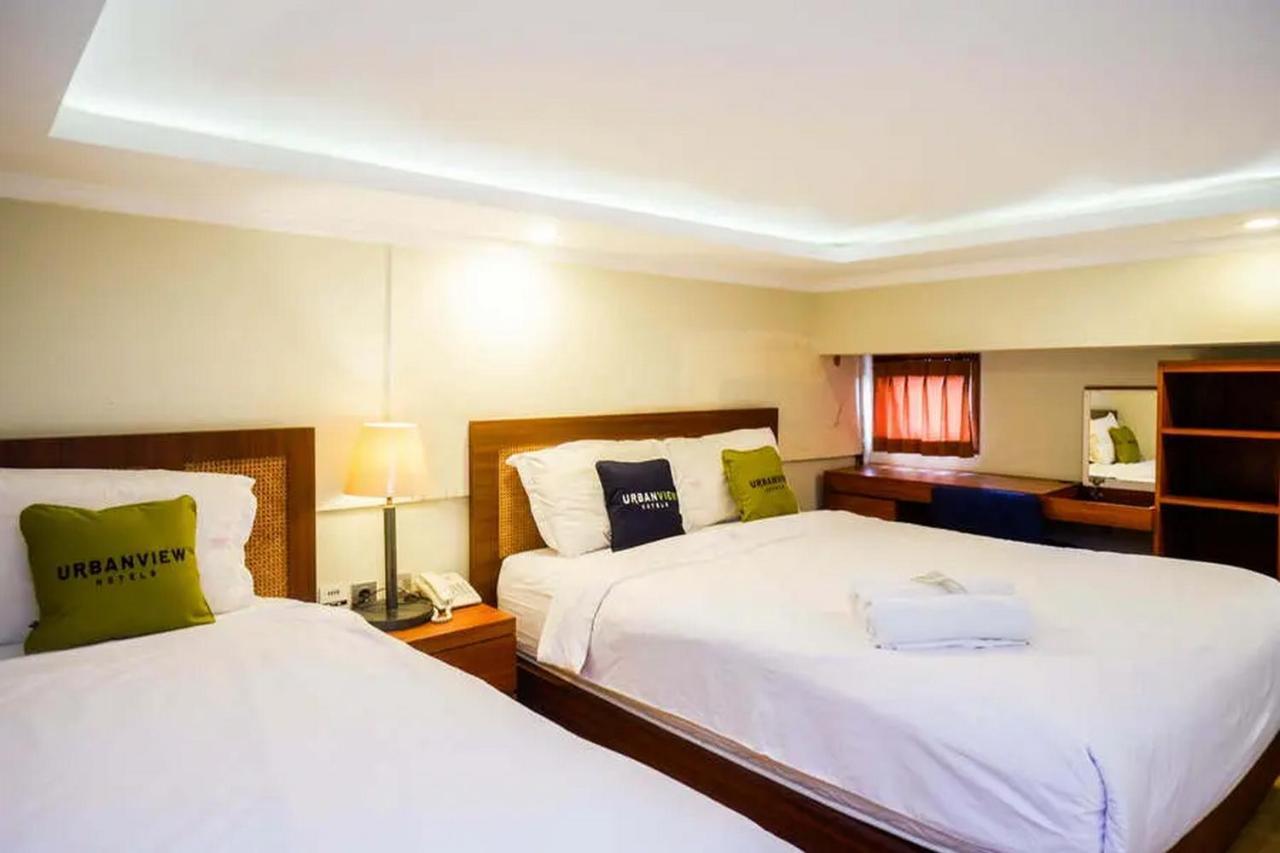 Urbanview Rumah Kandjani Yogyakarta Kejayan エクステリア 写真