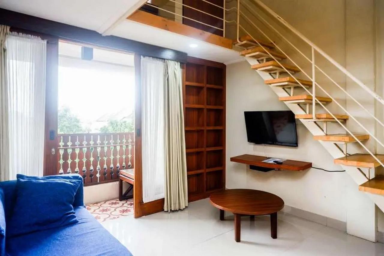 Urbanview Rumah Kandjani Yogyakarta Kejayan エクステリア 写真