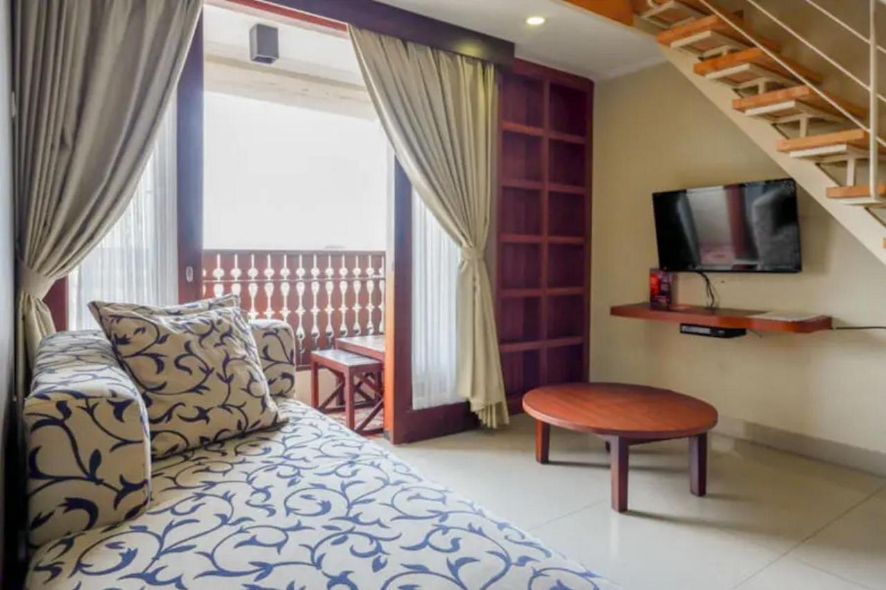 Urbanview Rumah Kandjani Yogyakarta Kejayan エクステリア 写真